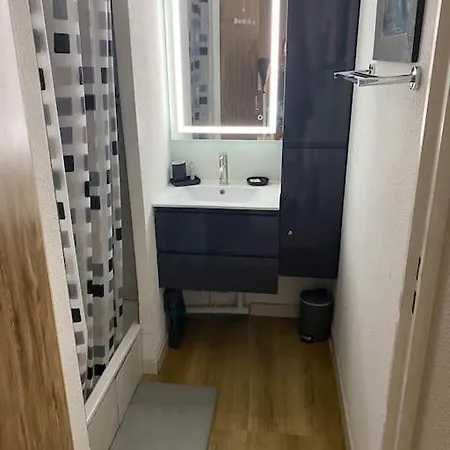 Apartman T2 Climatise A 1 Min Mer, Balcon, Piscine Agde
